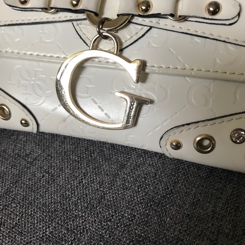 🎀 GUESS WALLET 🎀 - Picture 2 of 4